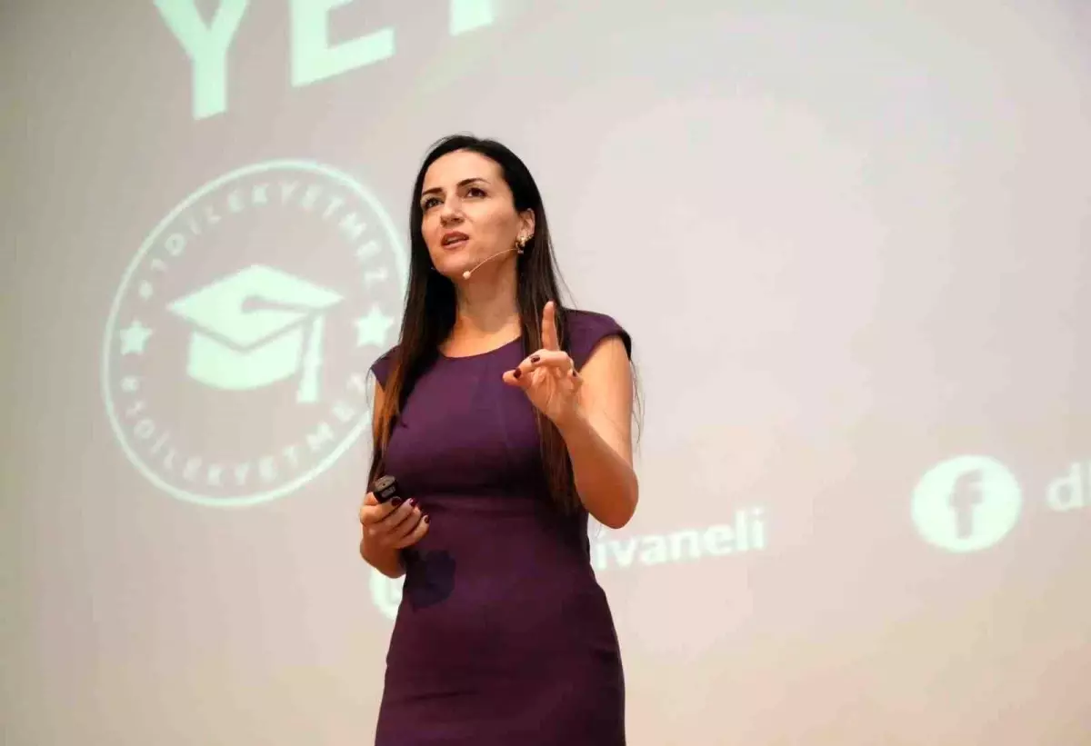 Livaneli’den İlham Verici Konferans