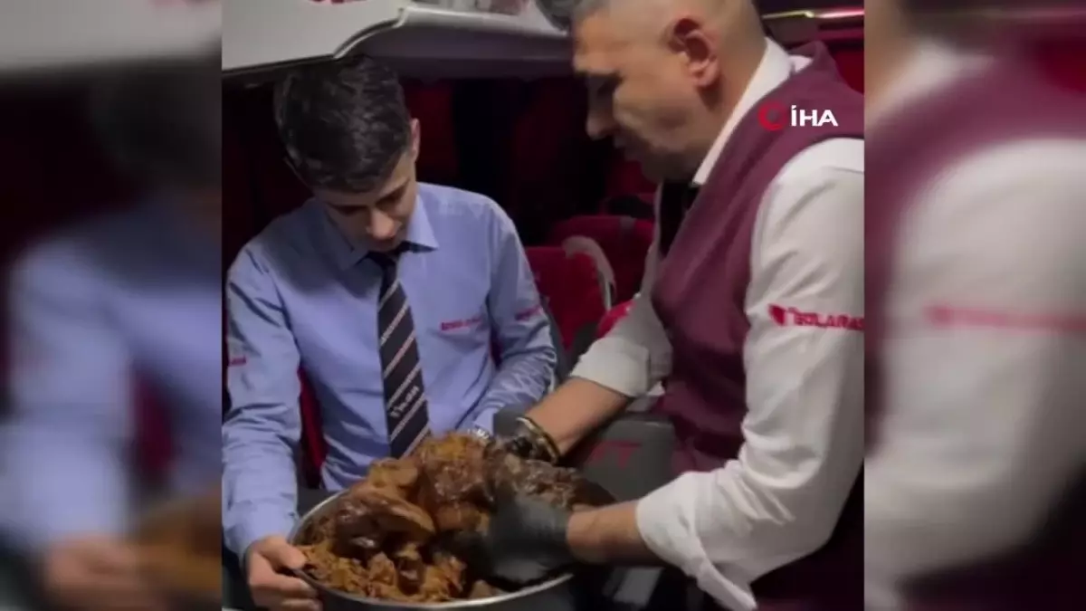 Otobüste Çiğköfte İkramı