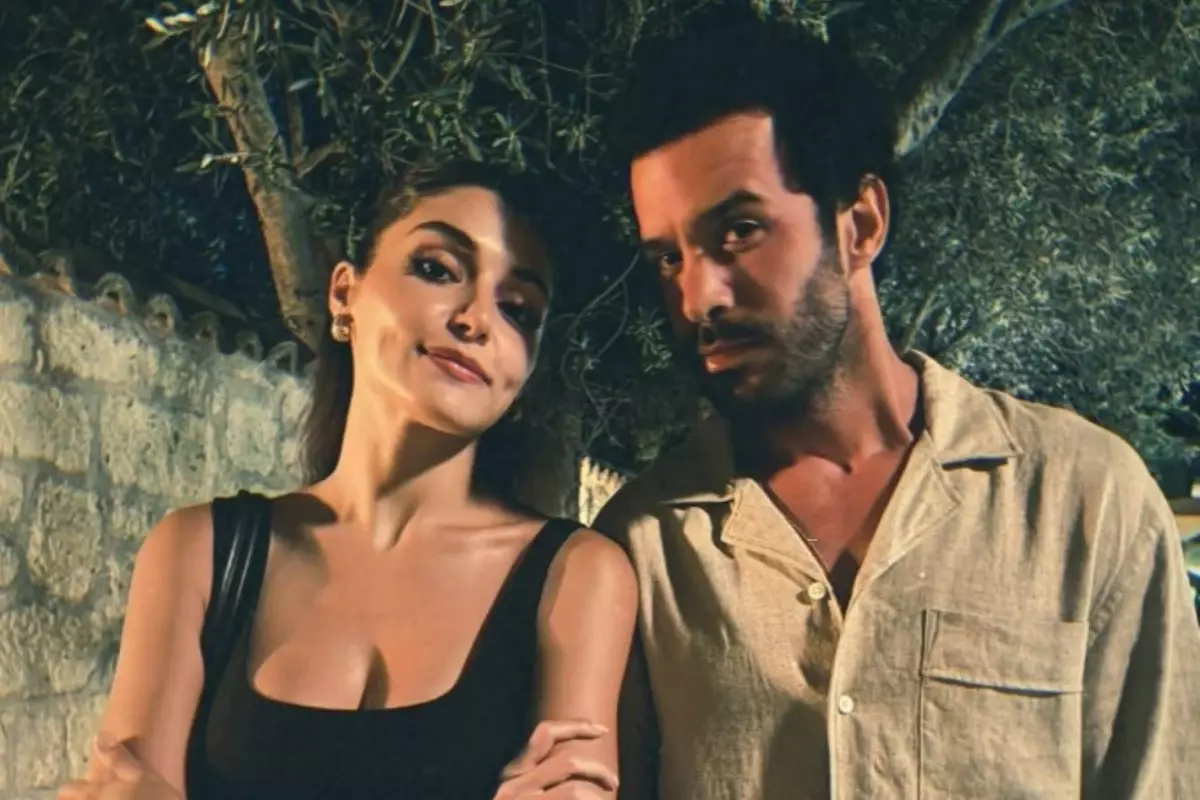 Hande Erçel’den ‘Rüzgara Bırak’ pozları: Birazcık spoilerdan zarar gelmez