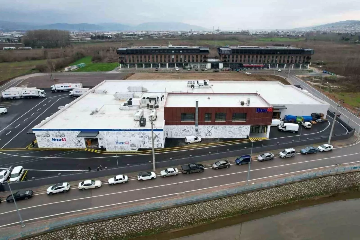 Kocaeli’de Türkiye’nin En Büyük Afet Mutfağı Hizmete Açıldı