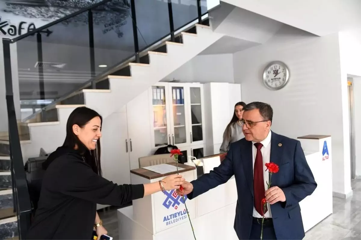 Başkan Şehirli, Dünya Kadınlar Günü’nü Kutladı