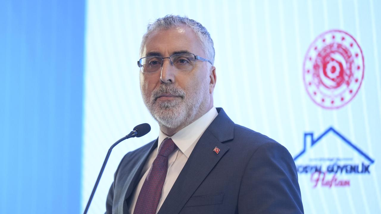 Bakan Işıkhan: Emekçilerimizin helal kazancıyla oynamaya çalışanlar asla amacına ulaşamayacak