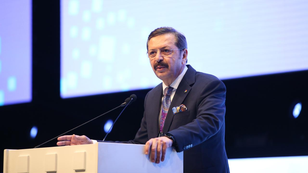 TOBB Başkanı: Şirketlerimiz siyasi tartışmaların dışında tutulmalı